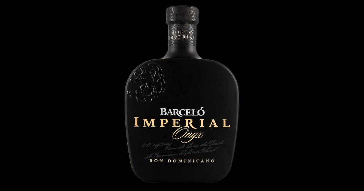 You are currently viewing Rhum Barcelo Imperial Onyx : Avis et prix d’un rhum dominicain d’exception
<span class="bsf-rt-reading-time"><span class="bsf-rt-display-label" prefix="Reading time :"></span> <span class="bsf-rt-display-time" reading_time="4"></span> <span class="bsf-rt-display-postfix" postfix="min"></span></span><!-- .bsf-rt-reading-time -->